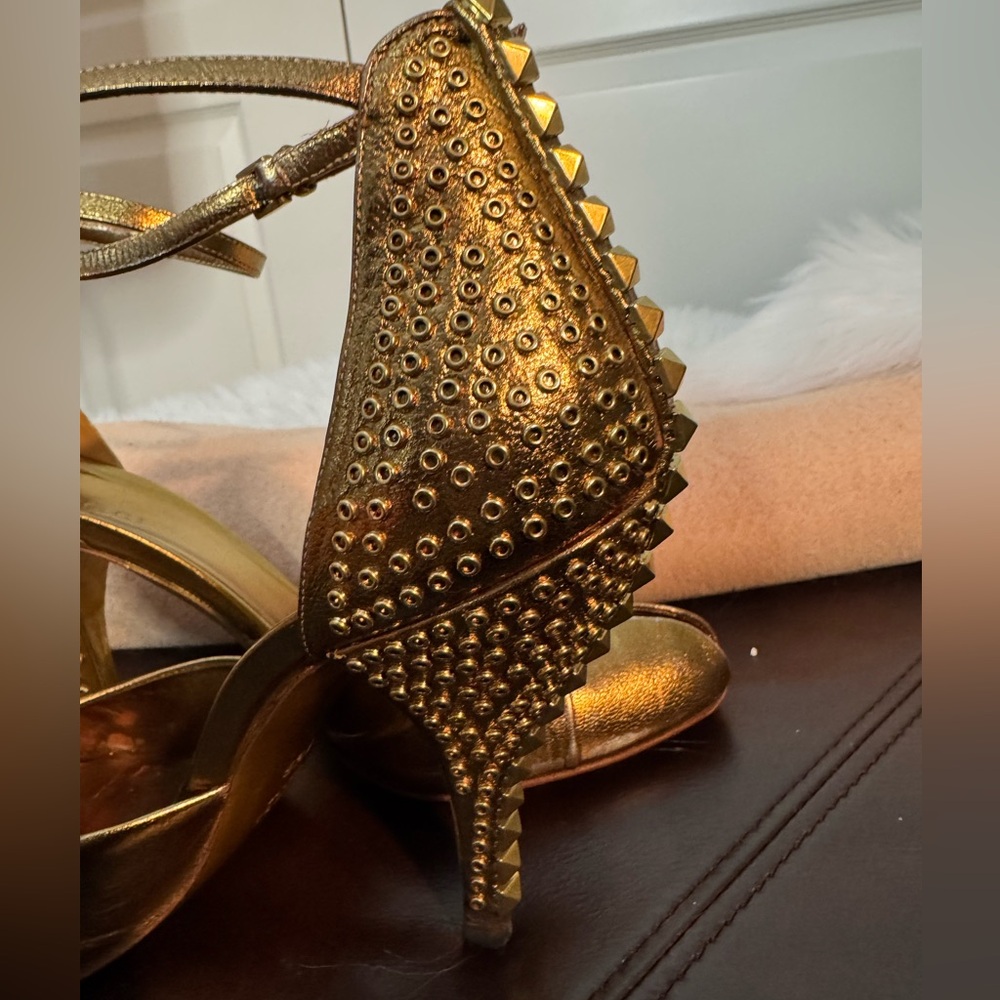 AUTH Gucci Metalic Gold Marmont 
Size EU 37.5/ US 7.5 - Picture 5 of 14